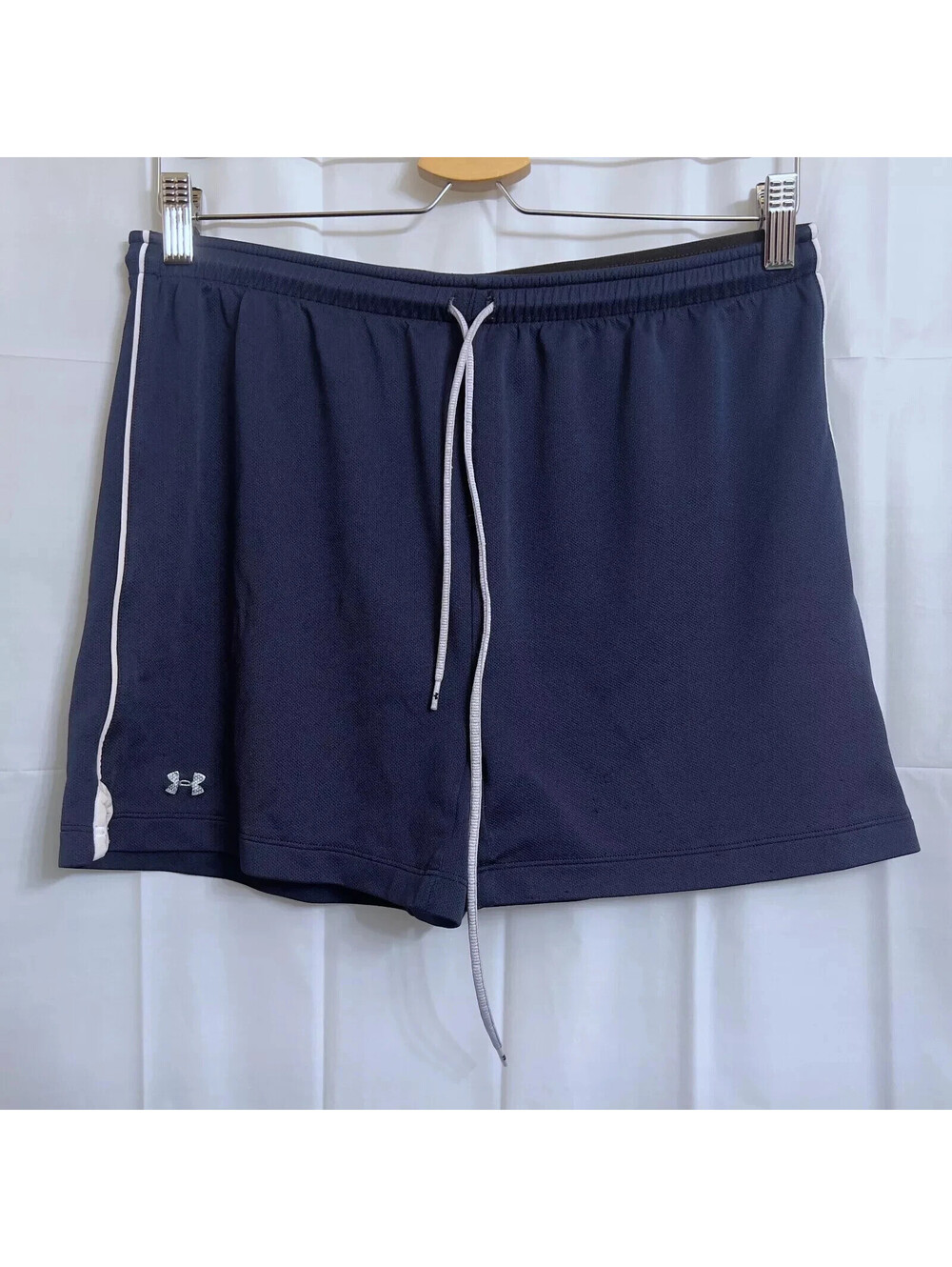 Under Armour Athletic Shorts Women's Large L Blue 3 3/4" Inseam
